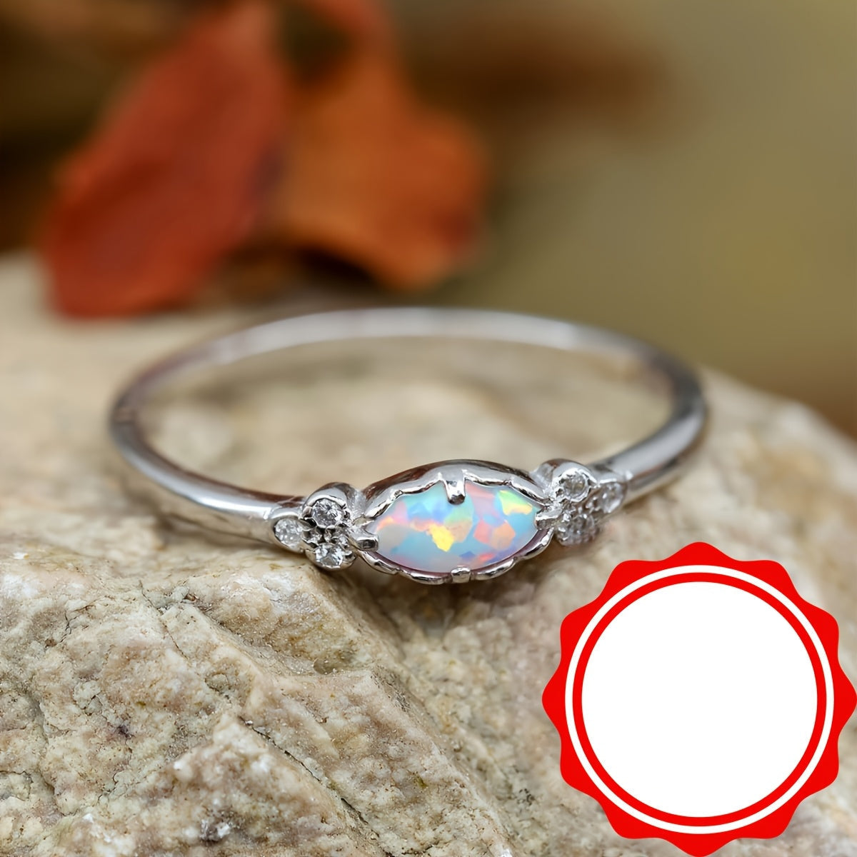 Oraya | Ladies refined opal ring | White