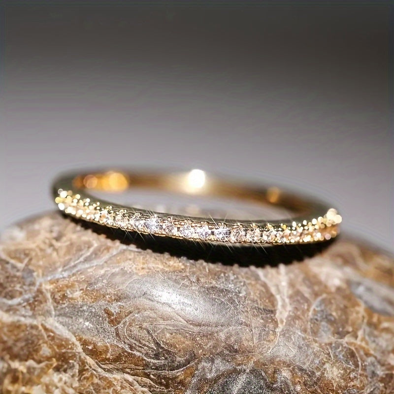 Lunvéra | Women's minimalist zirconia ring | Gold