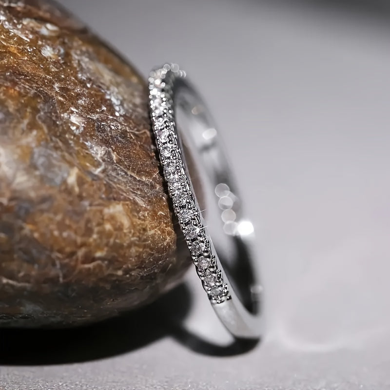 Lunvéra | Women's minimalist zirconia ring | Gold