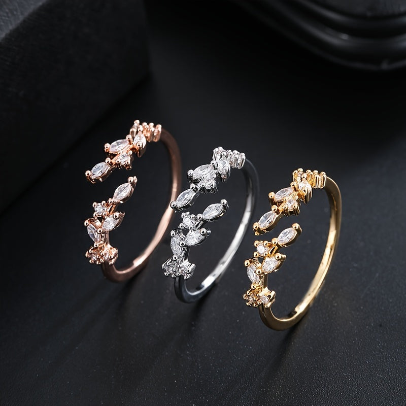 Lunira | Women's elegant leaf ring with zirconia | Gold