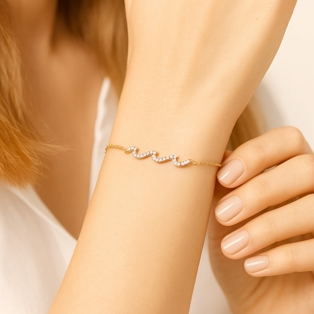Bright Wavy Gold Bracelet