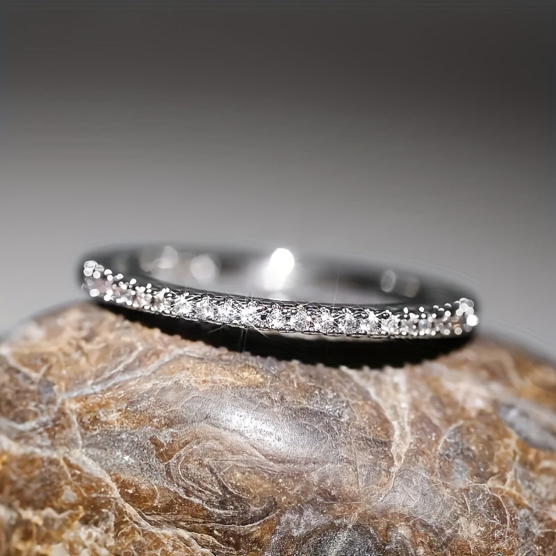 Lunvéra | Women's minimalist zirconia ring | Gold