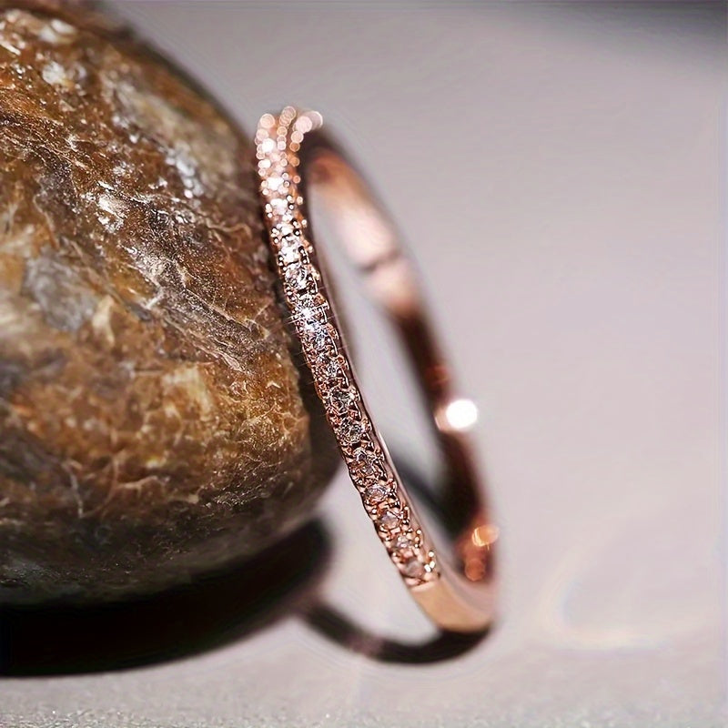 Lunvéra | Women's minimalist zirconia ring | Gold
