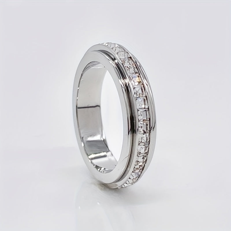 Selviana | Ladies elegant rotating band ring | Silver