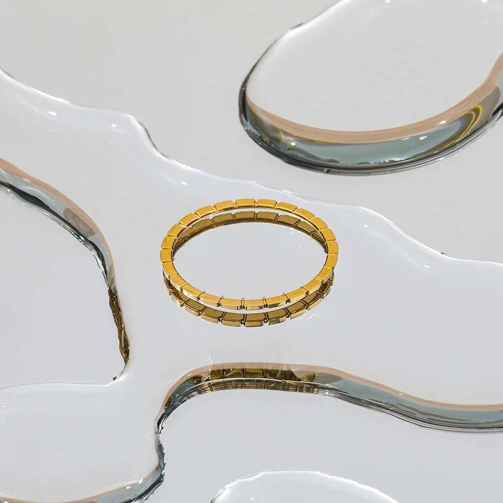 The Geometric Element Ring