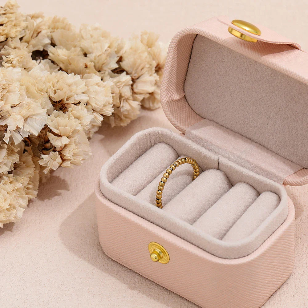 The Isla Geometric Ring