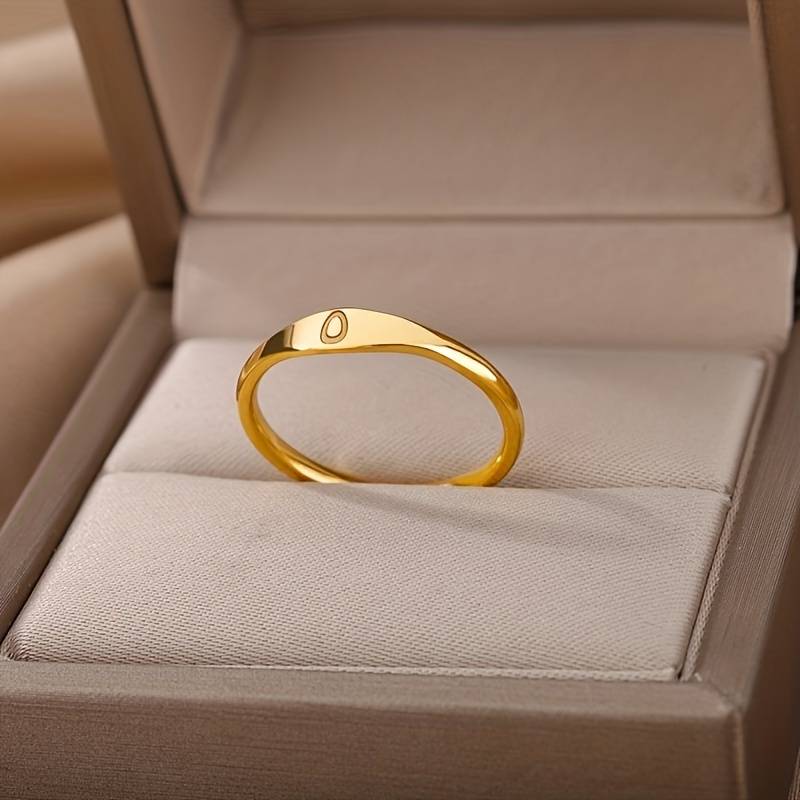 HorizonElegance | ring minimalist | engraved initial