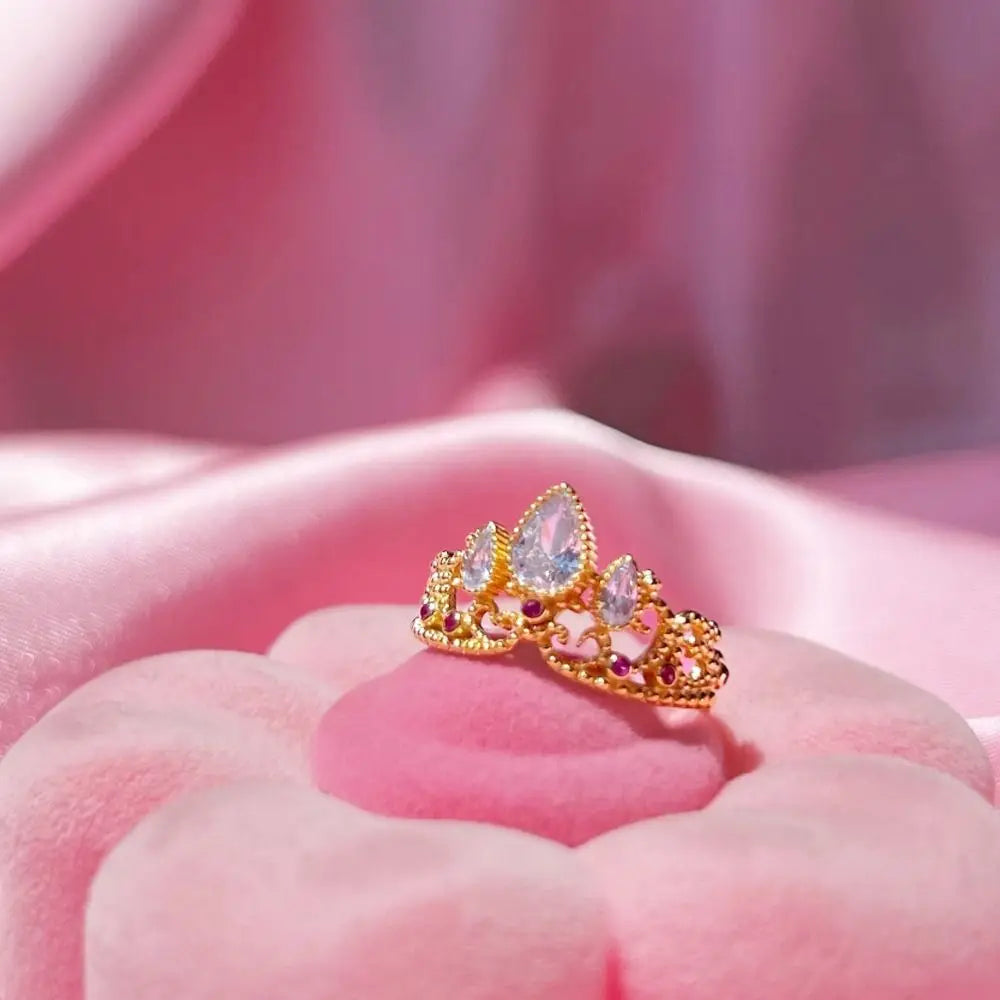 Majestic Glow | Ring Golden Crowns | Timeless Class Royal Style