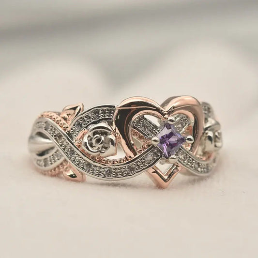 Elegant, shiny heart ring made of rose gold