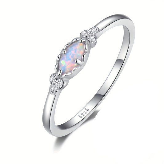 Oraya | Ladies refined opal ring | White