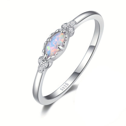 Oraya | Ladies refined opal ring | White