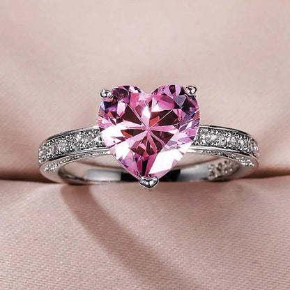 Adjustable heart-shaped ring made of zirconium in silver
