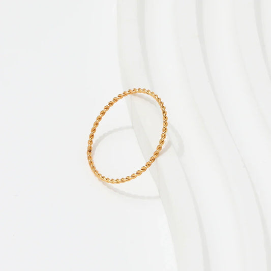 The Arlo Twist Ring