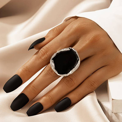 Nocturne Luxe | Timeless Ring | Mysterious Charm