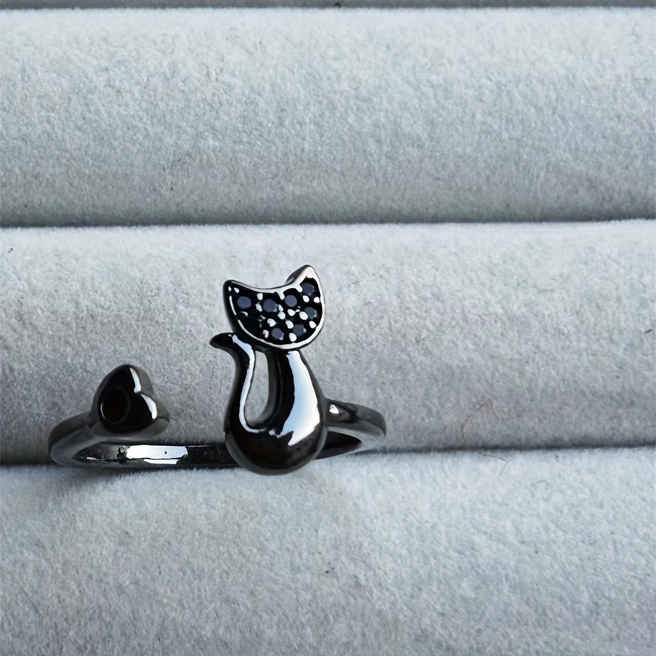 Felina | Women's open ring with cute cat detail | Gold