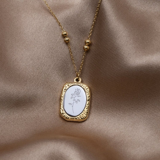 Fragile Love' Rose Necklace